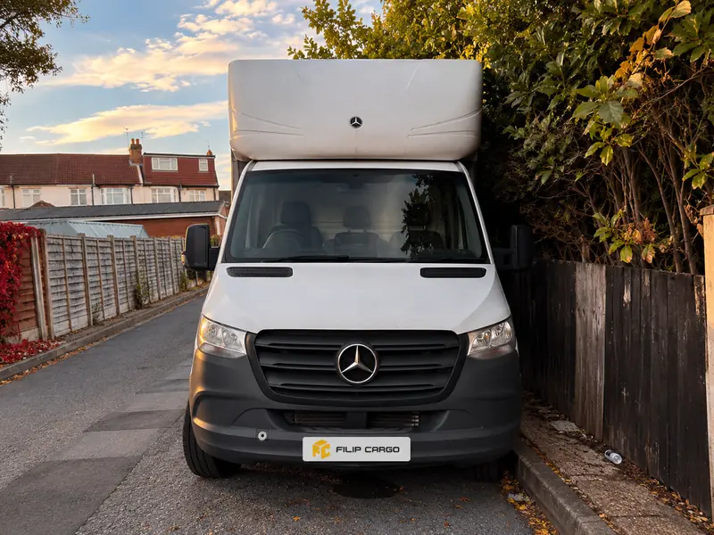 Filip Cargo Van 03 parked, seen head-on